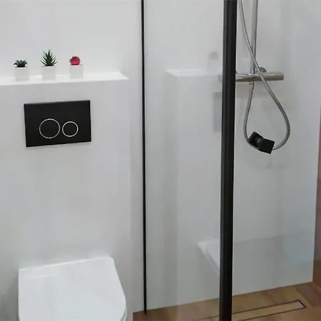 Stunning Apartment In Zator With Wifi * Zator